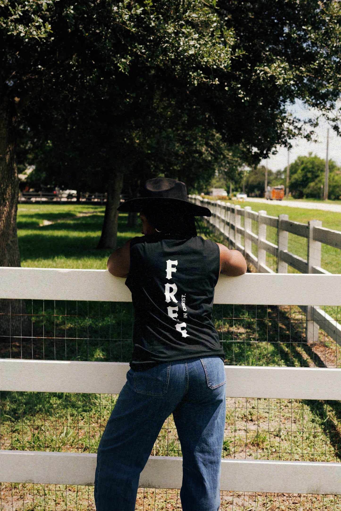 Pre Order Unisex "Set you free" tanktop